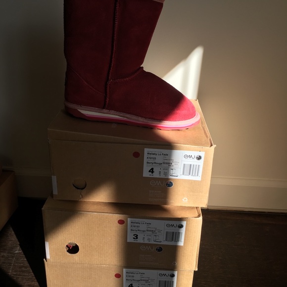 Emu Boots - Picture 3 of 5